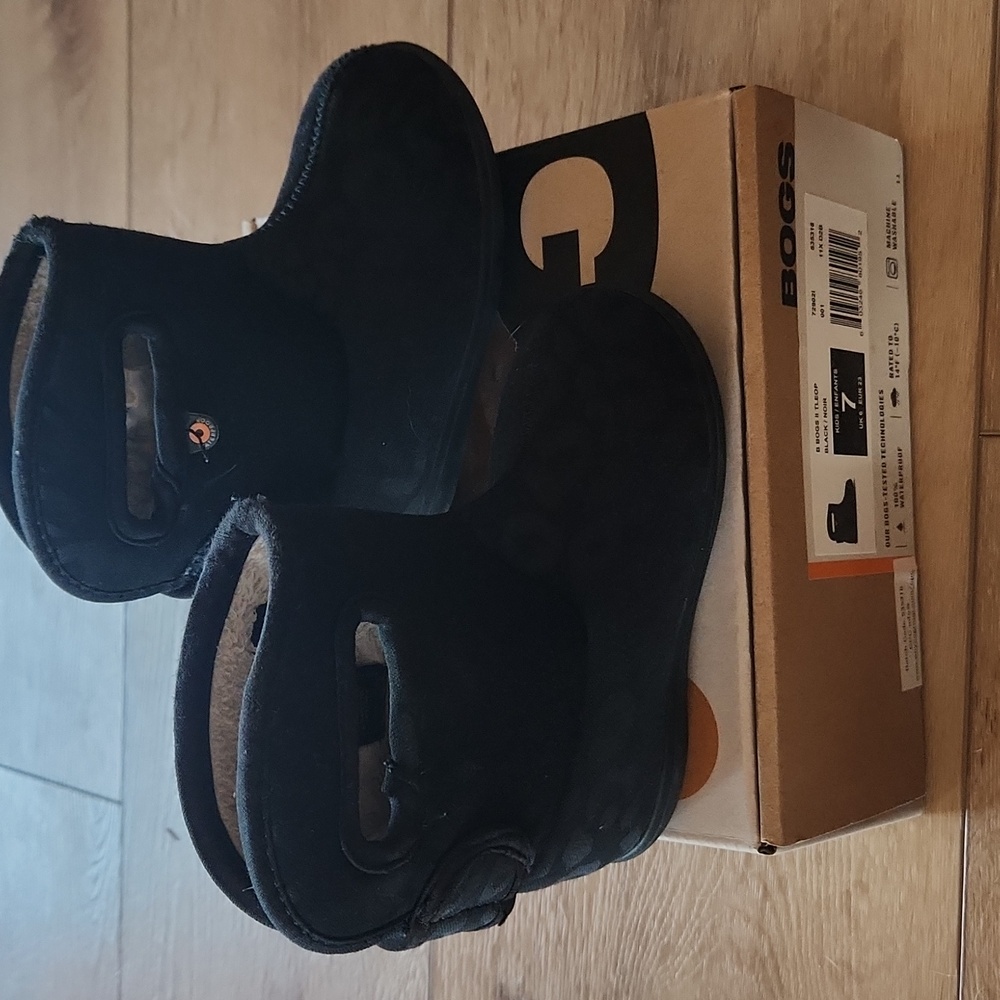 BOGS Toddler/kids Leapord Waterproof, Washable, Insulated Boots Size 7